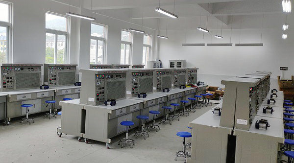 電工電子實驗室電工電子實驗室設備電工電子實驗臺